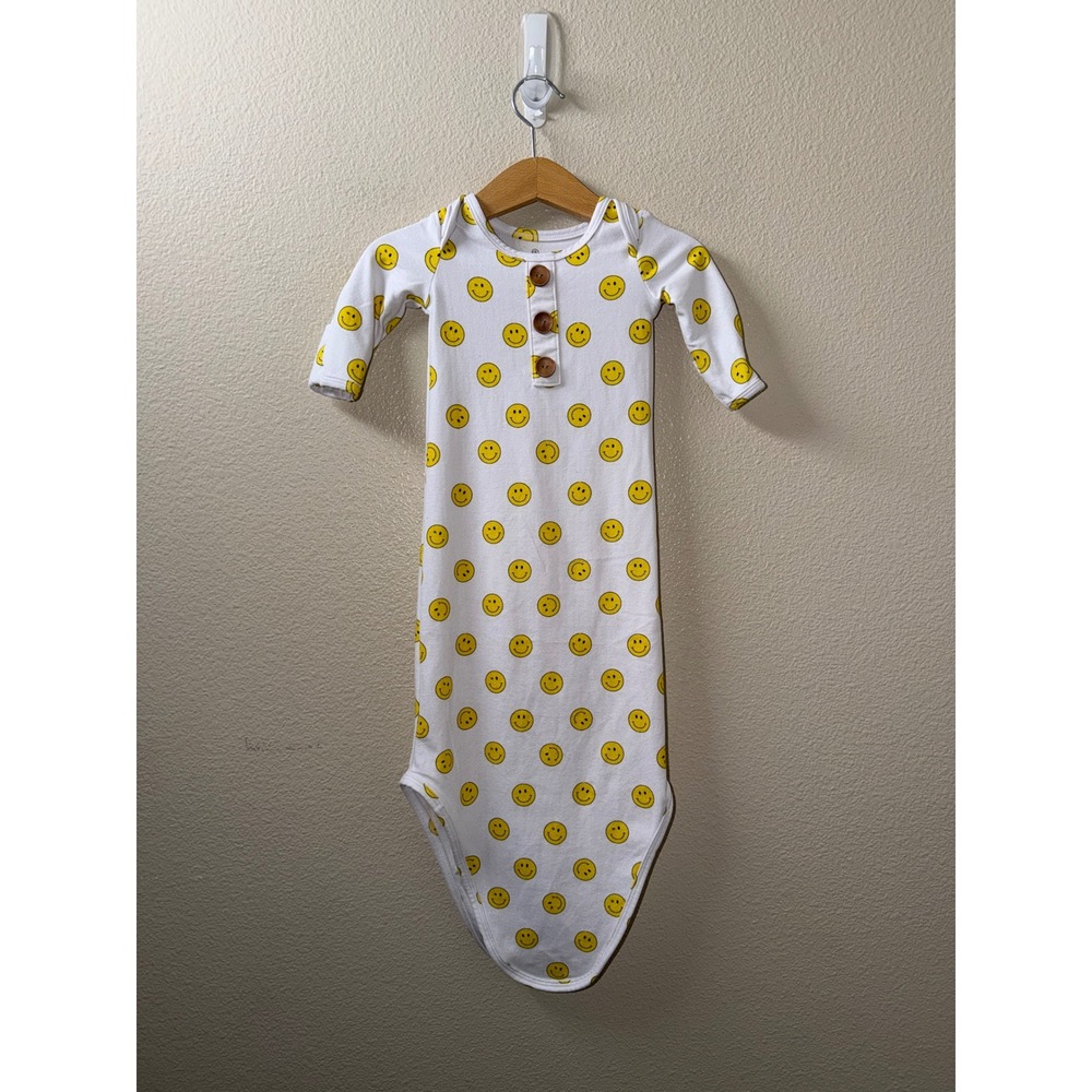 Caden Lane Smiley Face Sleep Gown 0-3 Months
